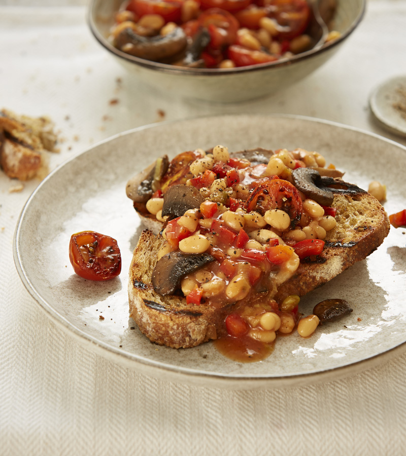 Beans, mushrooms and tomatoes on toast